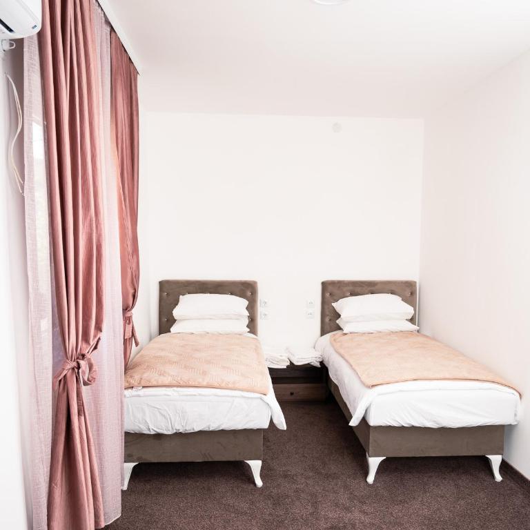 Villa Palma - With Free Parking - Standard Twin Room - 6