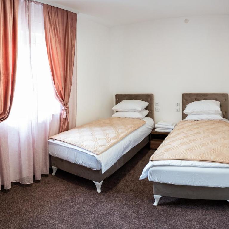 Villa Palma - With Free Parking - Standard Twin Room - 13