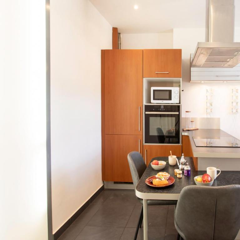 C10 Staywiz us - 3P 10 min Palais Festivals & Sea - AC & Parking - Appartement 2 Chambres - 8
