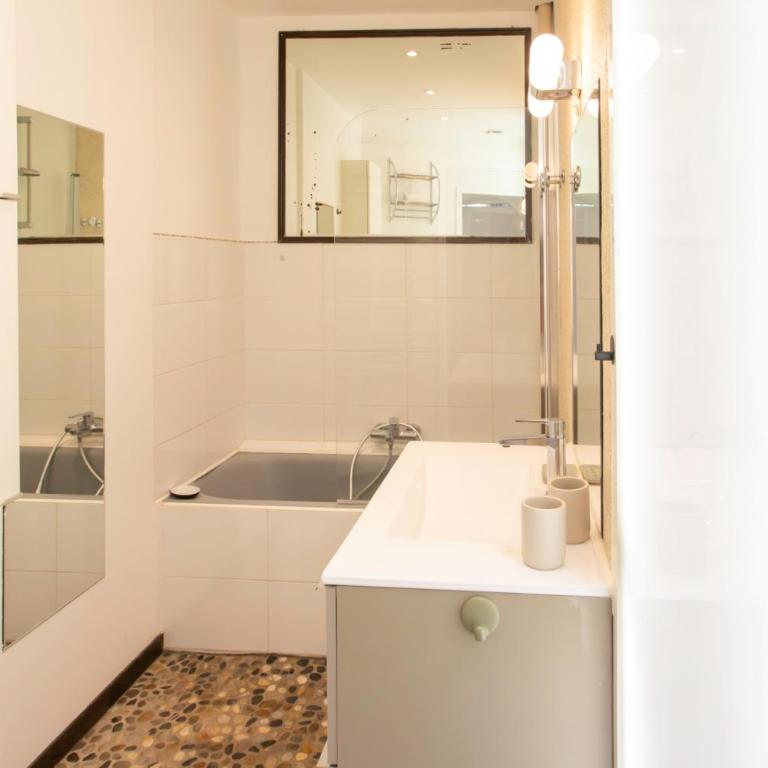 C10 Staywiz us - 3P 10 min Palais Festivals & Sea - AC & Parking - Appartement 2 Chambres - 30
