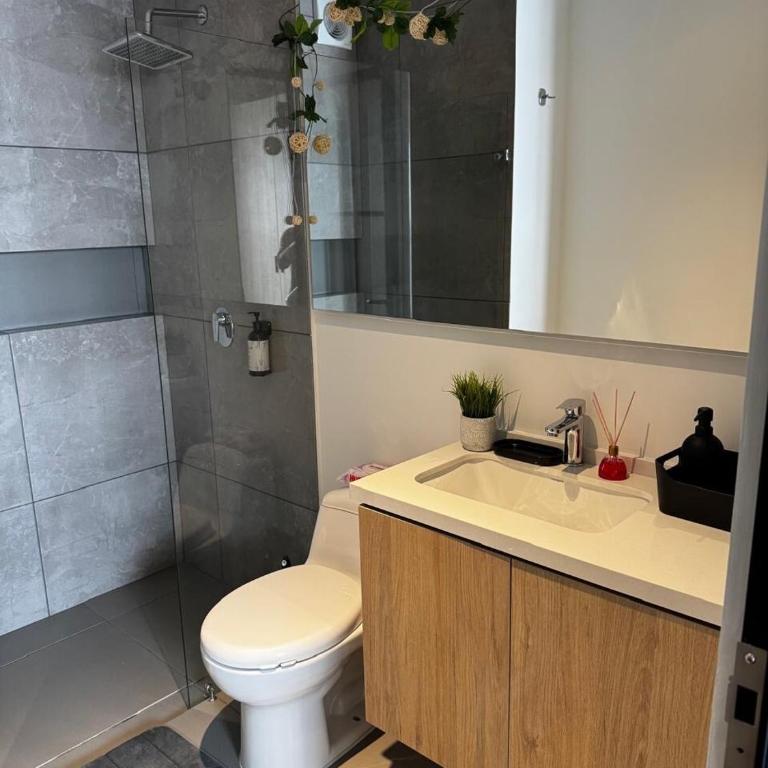 Modern loft cerca a la zona T - Apartamento de 1 dormitorio - 22