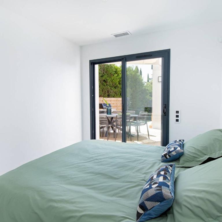 Villa Contemporaine avec Piscine et Climatisation à St Aygulf - FR-1-768-113 - Villa - 14