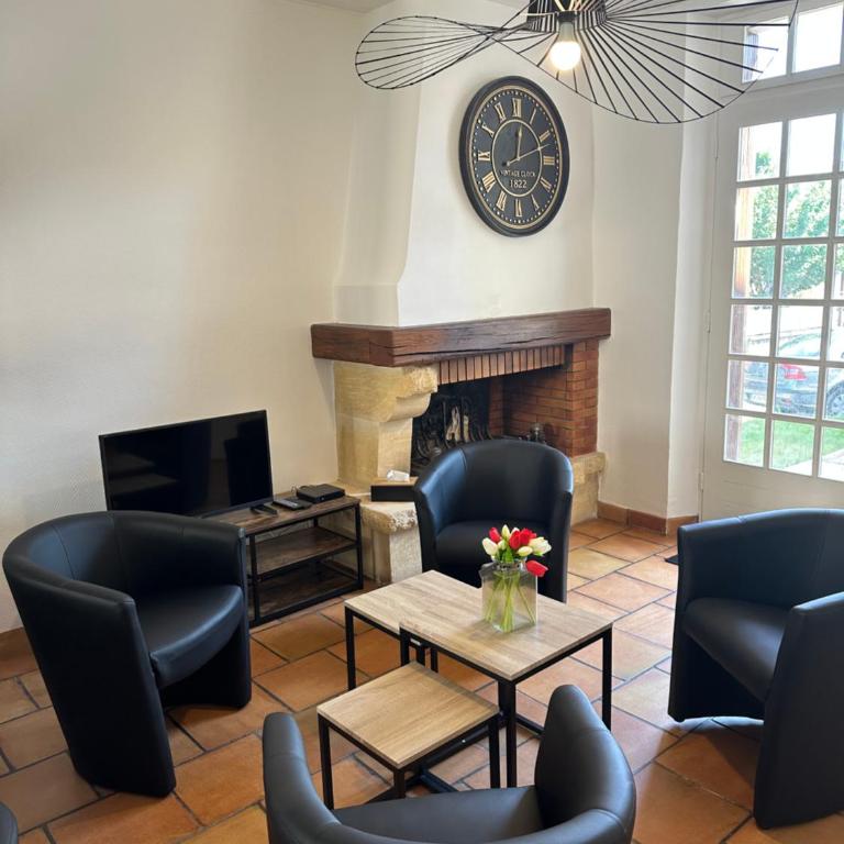 Maison familiale, 13 lits, 3 SDB, parking gratuit, jardin, terrasse - Maison 6 Chambres - 23