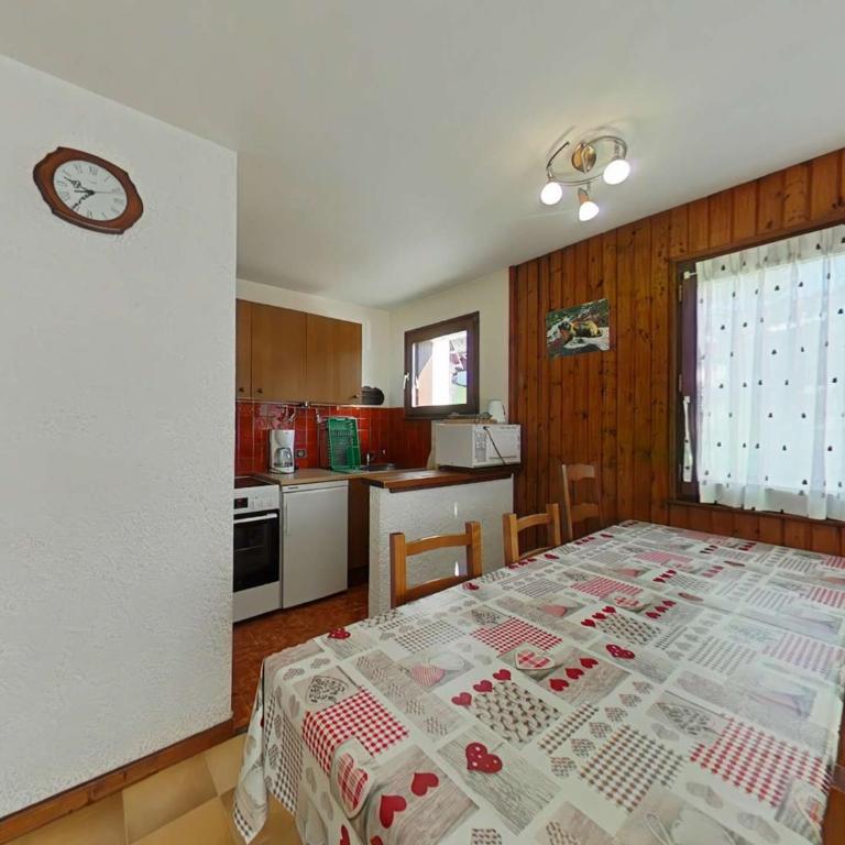 Appt cosy 3 pièces, 6 pers, parking, près centre, Le Grand-Bornand - FR-1-241-55 - Apartamento (6 adultos) - 8