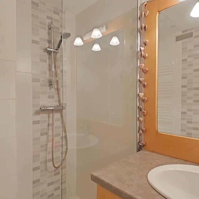 Appt cosy 3 pièces avec mezzanine - 6 couchages, parking, animaux admis - Grand Bornand - FR-1-241-104 - Apartment (6 Erwachsene) - 13