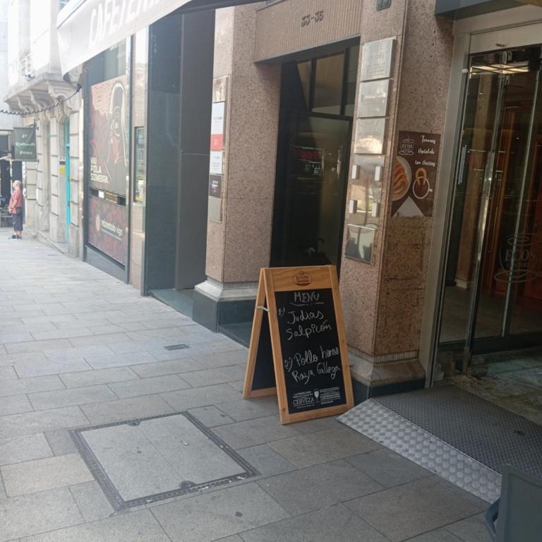 Piso Urzaiz en pleno centro de Vigo con Parking incluido - Apartment - 10