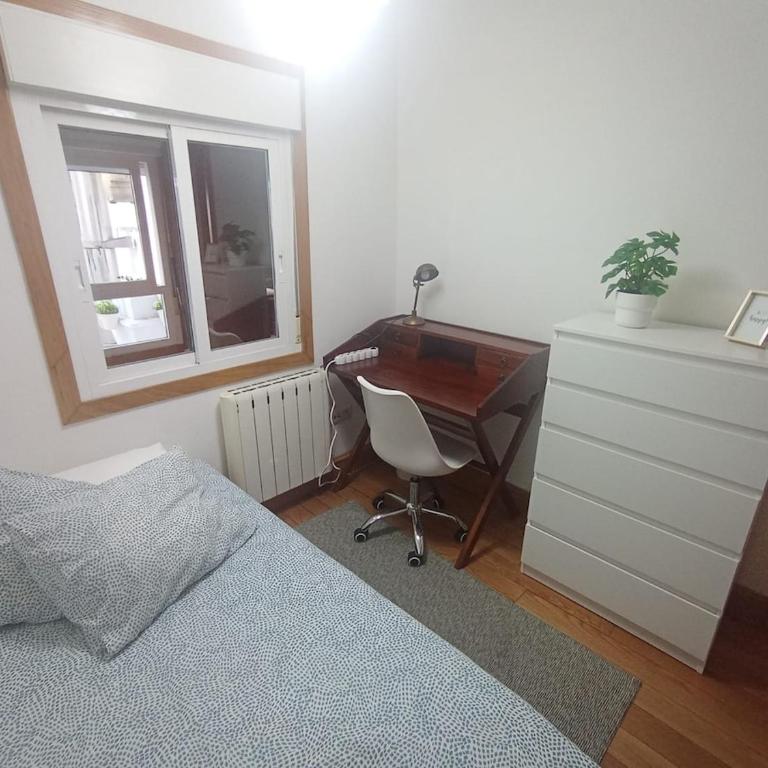 Piso Urzaiz en pleno centro de Vigo con Parking incluido - Apartment - 8