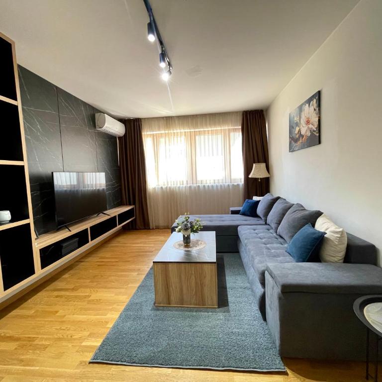 MAR Residence 1 - One-Bedroom Apartment - 2