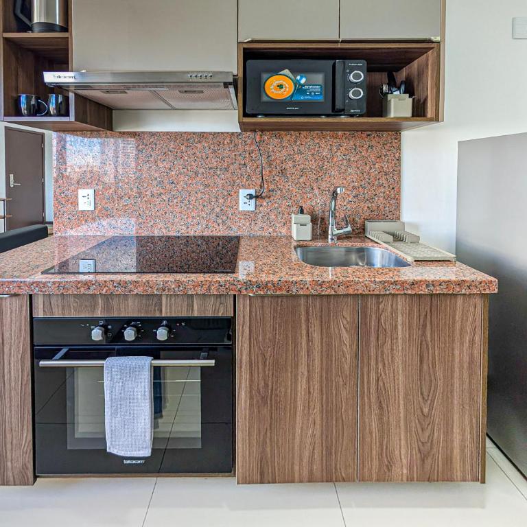 Alto Busch1d 4 - Two-Bedroom Apartment - 2