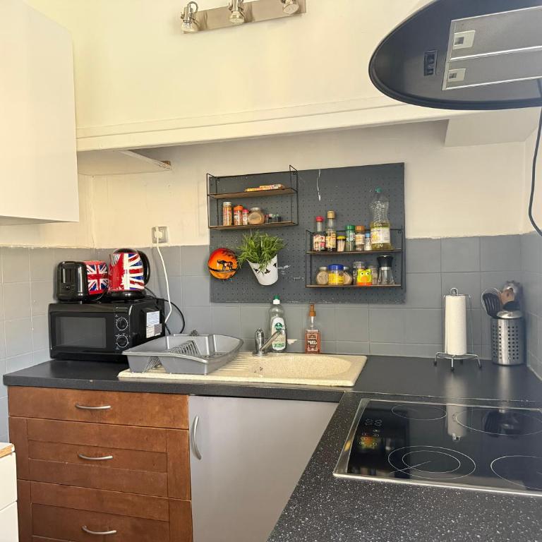 Sweet Home-PARKING GRATUIT - Appartement-proche centre ville-2 chambres - Apartamento de 2 dormitorios - 14