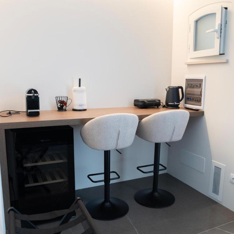 VS LUXURY SUITE with SPA - One-Bedroom House - 8