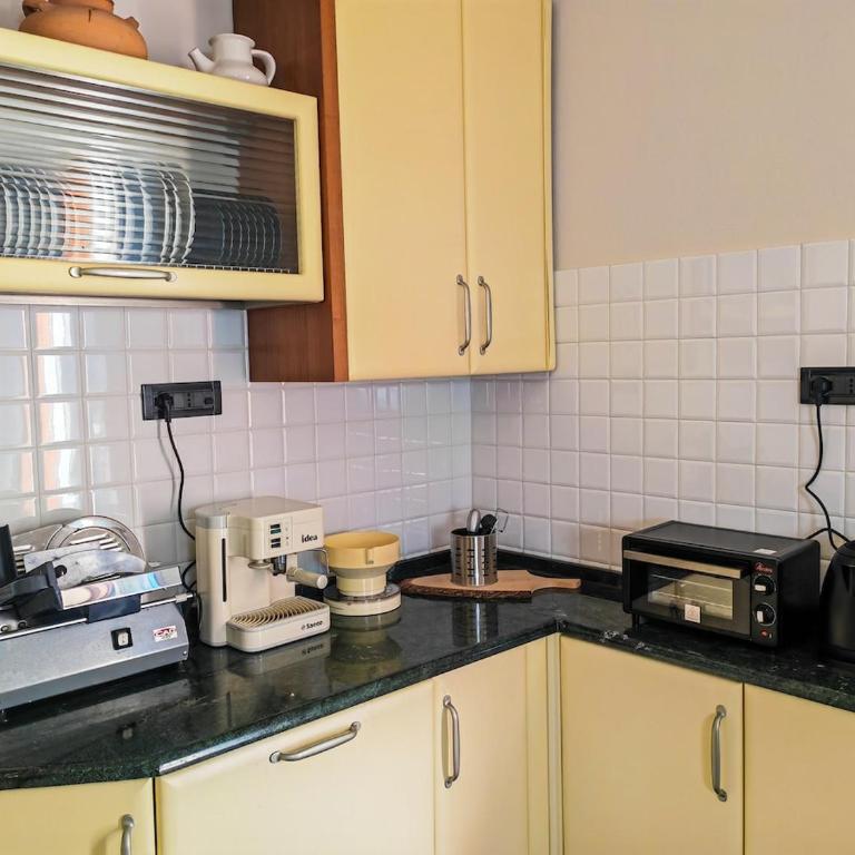 Villa Dina - Oasi di Pace tra le Colline - 15 min da Lucca - Casa con 3 Camere da Letto - 18