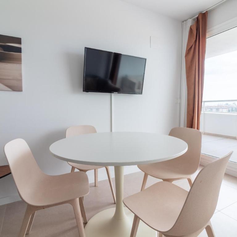 Global Vacacional, Moderno apartamento con terraza en Gran Canet - Apartment mit Terrasse - 2