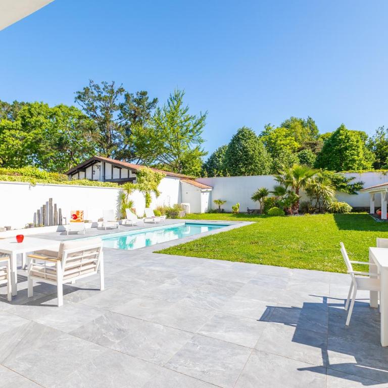 Villa Noa - Superbe villa piscine 8 personnes - Villa 4 Chambres - 17