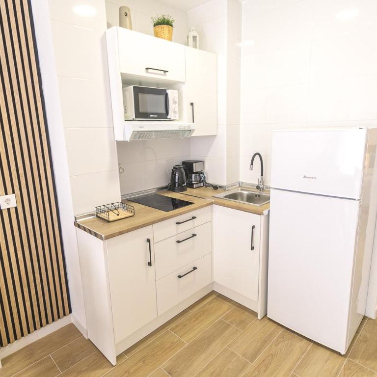 Marimel Nerja Alojamientos - Apartamento Superior de 1 dormitorio - 3
