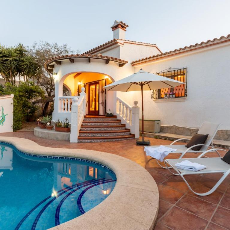 Villa Mimosa by Abahana Villas - Villa - 1