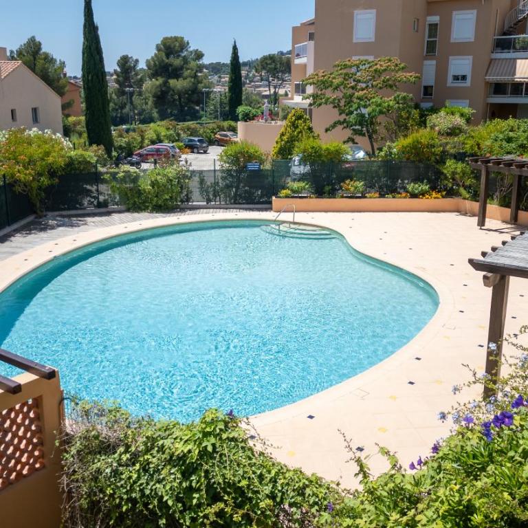 Studio Carqueiranne Piscine, Plage, Balcon - Appartement 1 Chambre - 2