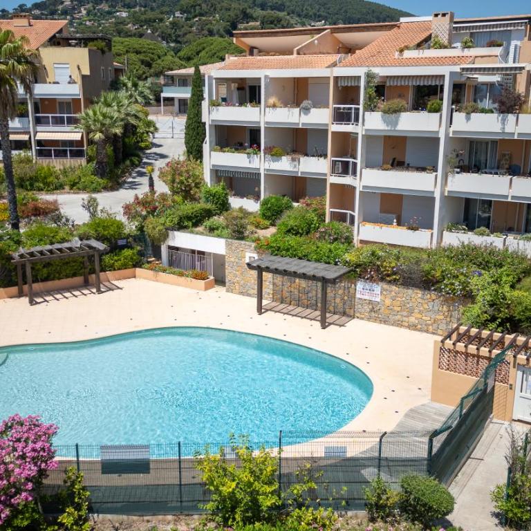 Studio Carqueiranne Piscine, Plage, Balcon - Appartement 1 Chambre - 1