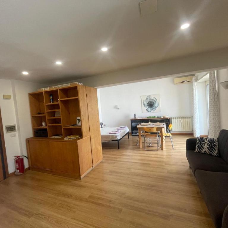 Bright and Cozy Studio Apartment near Trastevere Station - One-Bedroom Loft Apartment with One Queen Bed - 1