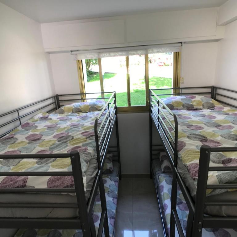 Spacious 3 bedroom apartment Great pool 5min to JLP beach Ideal for 2 families - Appartamento con 3 Camere da Letto - 8