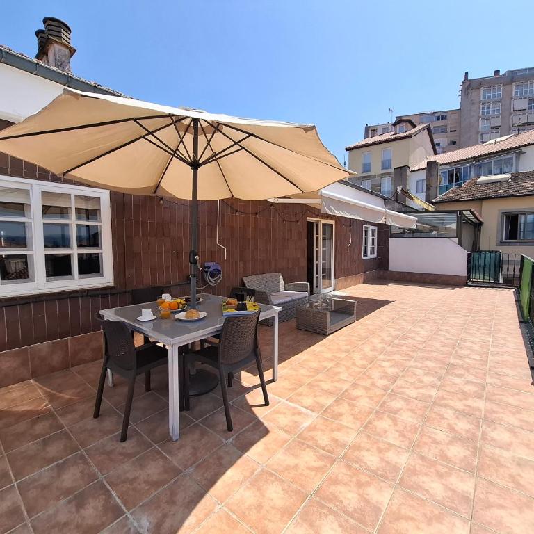 Luna - Disfruta de Ourense en este piso con terraza en el casco histórico - Apartamento de 2 dormitorios - 2