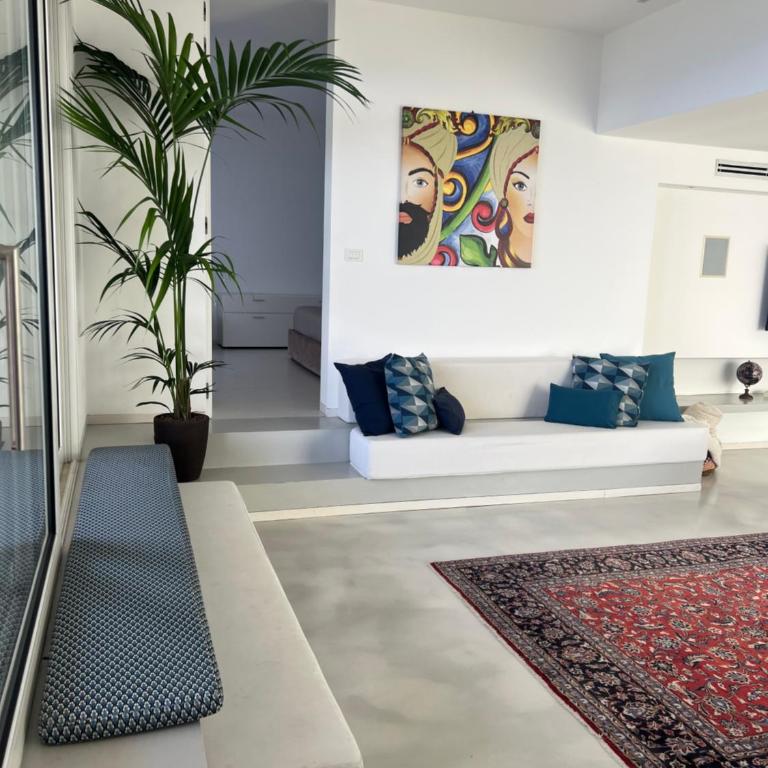 Addaura Home - Three-Bedroom Apartment - 18