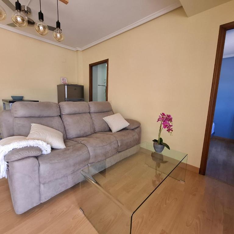 Luna - Disfruta de Ourense en este piso con terraza en el casco histórico - Apartamento de 2 dormitorios - 5