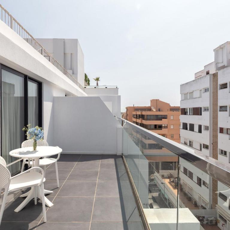 Eurostars Puerto de Ibiza - Suite con terraza - 4
