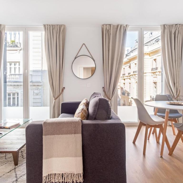 Cozy 1-Bed Apartment in Alonso Martínez - Apartment - 1