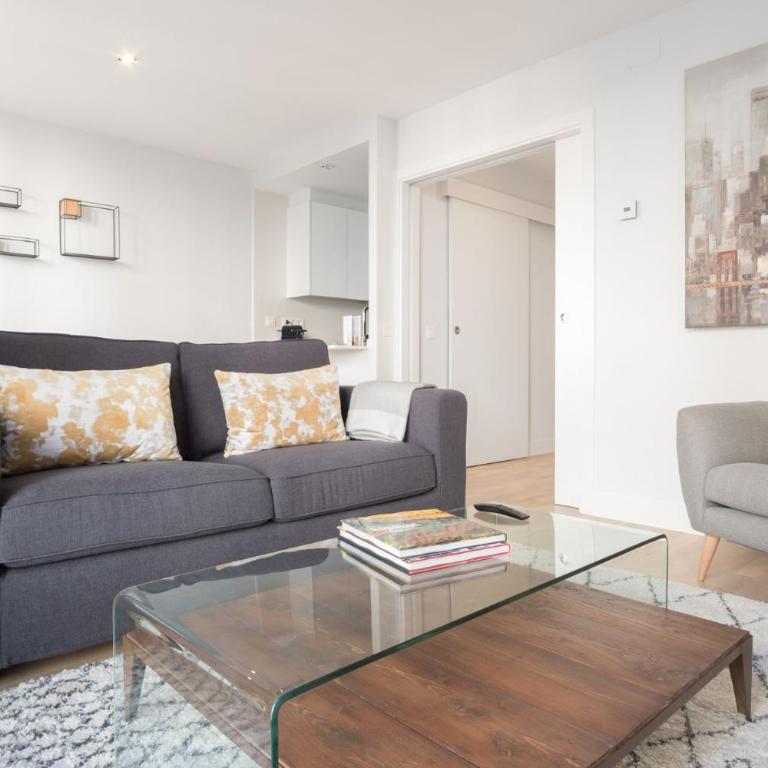 Cozy 1-Bed Apartment in Alonso Martínez - Apartment - 2