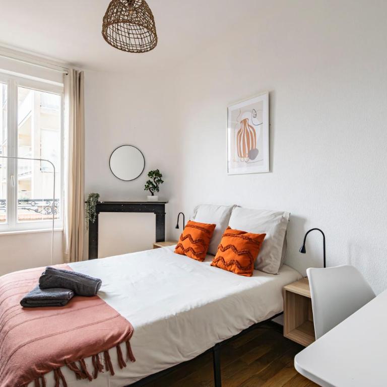 Immeuble spacieux - hyper centre - 15 couchages - Maison 7 Chambres - 31