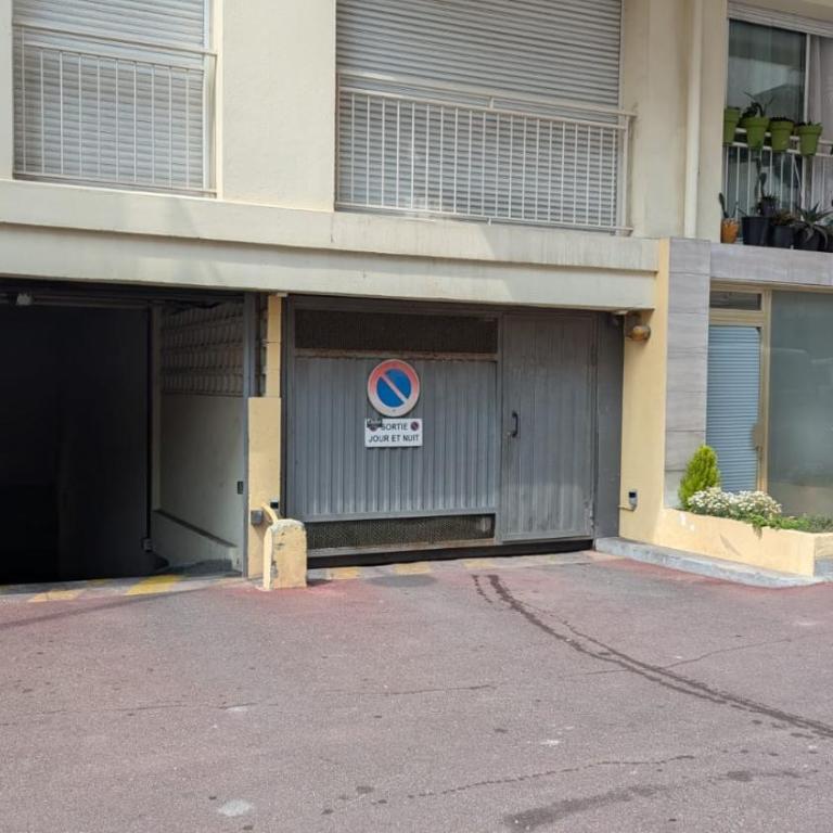 appartement 3 pieces 2 chambres centre ville - Appartement 1 Chambre - 25
