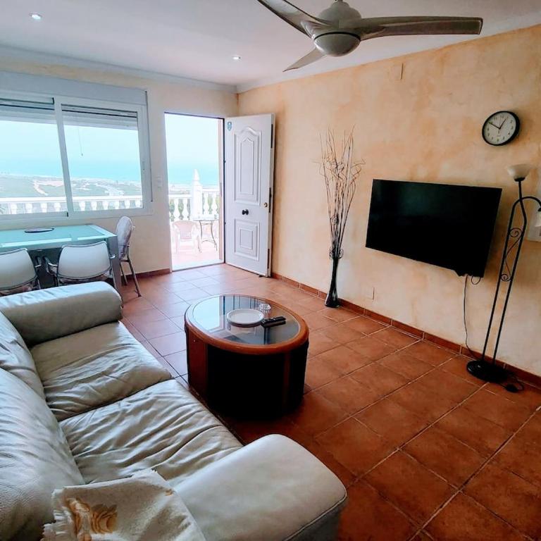 Sea-view hill house - Two-Bedroom House - 8