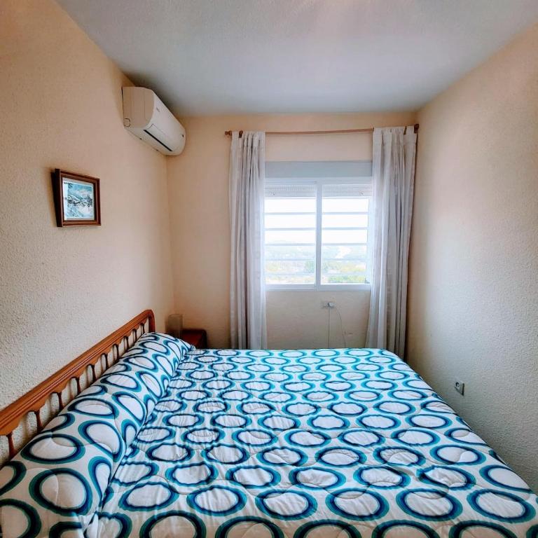 Sea-view hill house - Two-Bedroom House - 12