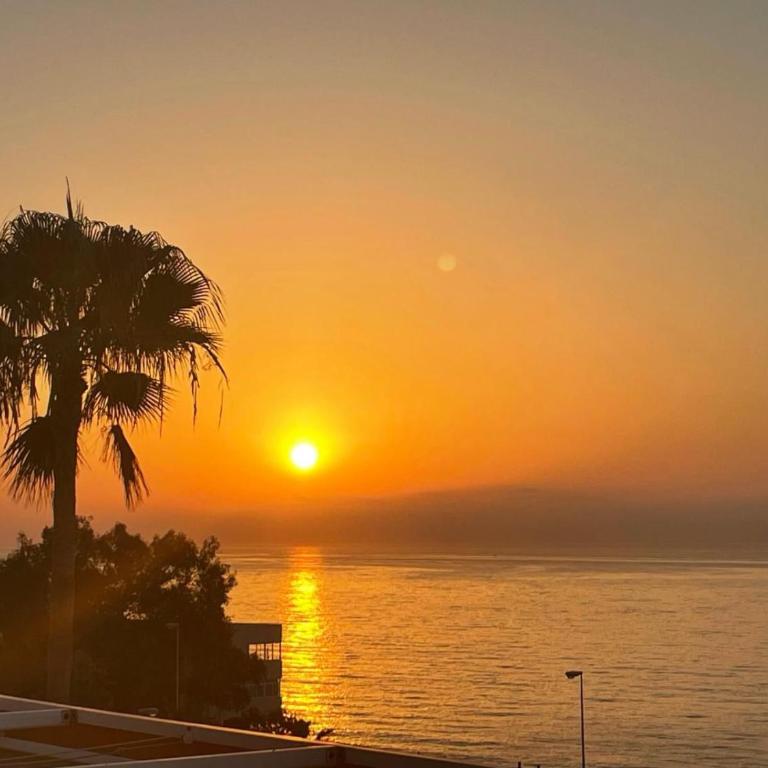 Seafront Townhouse with Stunning Mediterranean Views, community pool - Casa de 3 dormitorios - 40