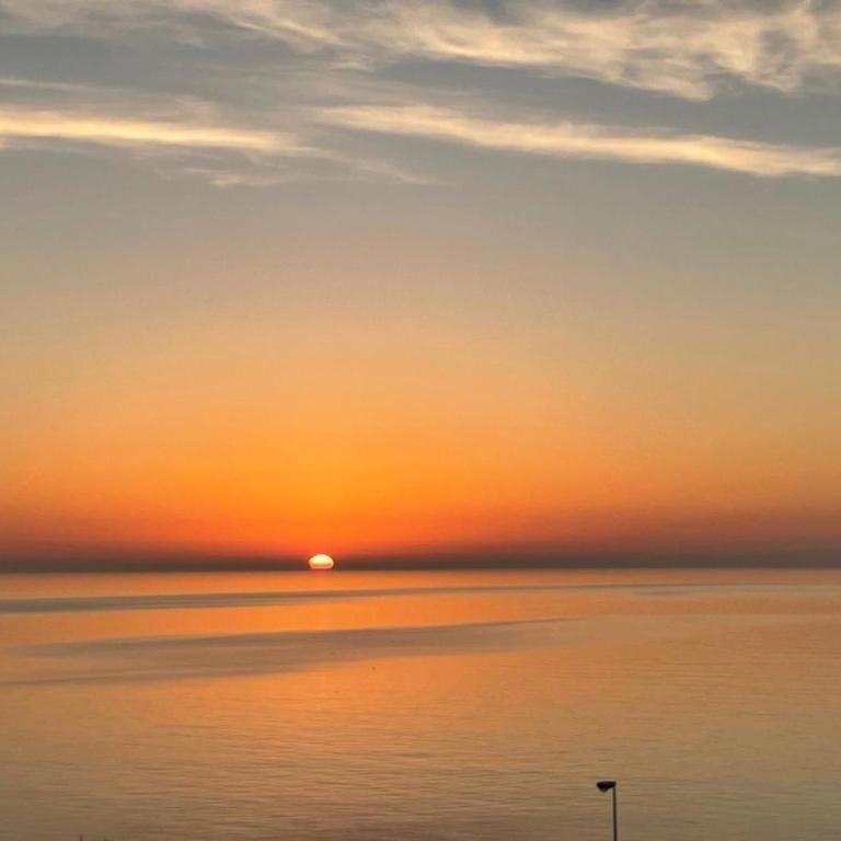 Seafront Townhouse with Stunning Mediterranean Views, community pool - Casa de 3 dormitorios - 38