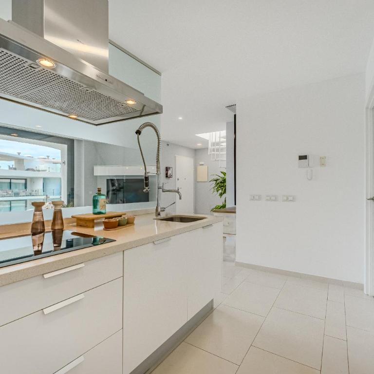 Exclusive Penthouse - 85m pool - private garage - 3 terraces - Apartamento de 2 dormitorios - 14