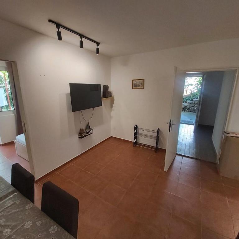 Two Bedrooms Apartment With Garden View - Apartman sa 2 Spavaće Sobe - 16