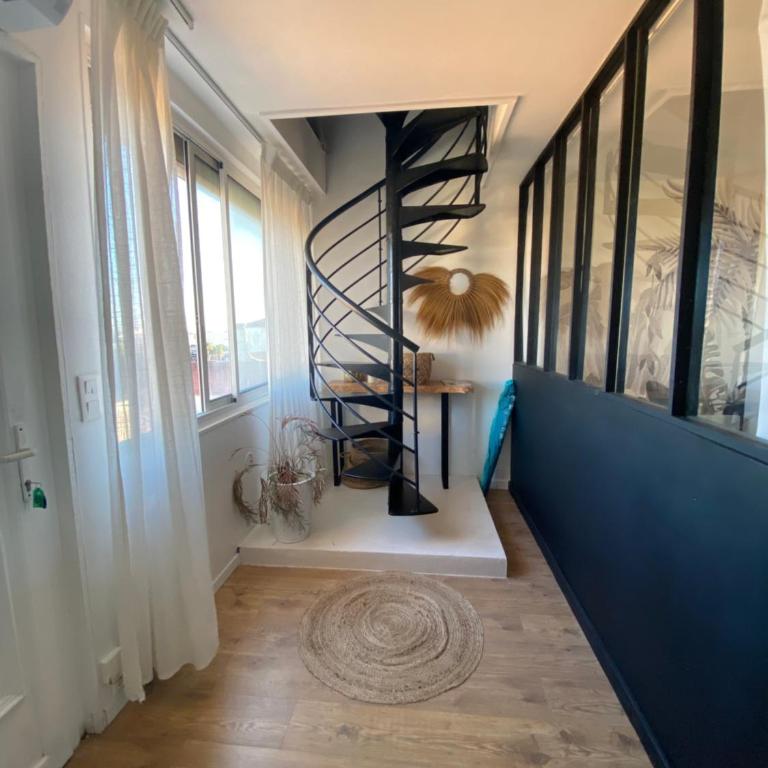 Duplex Lumineux- Vue Canal- Centreville- 5personnes - Appartement 2 Chambres - 4