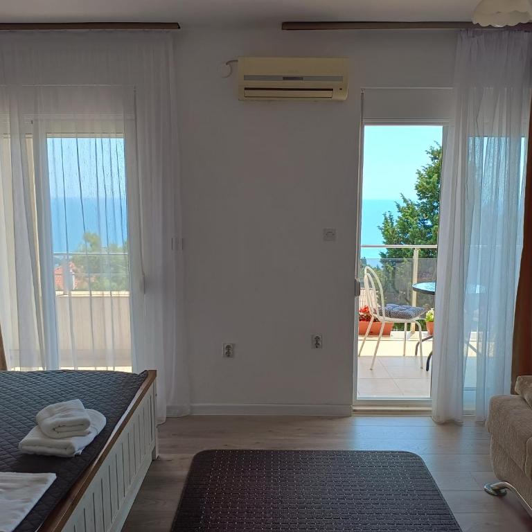 Suzana - One-Bedroom Apartment - 5