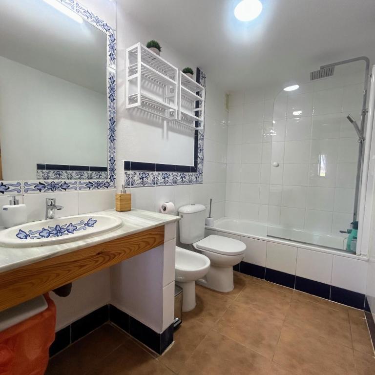 Apartamento en atlanterra con vistas a poniente - Three-Bedroom Apartment - 12