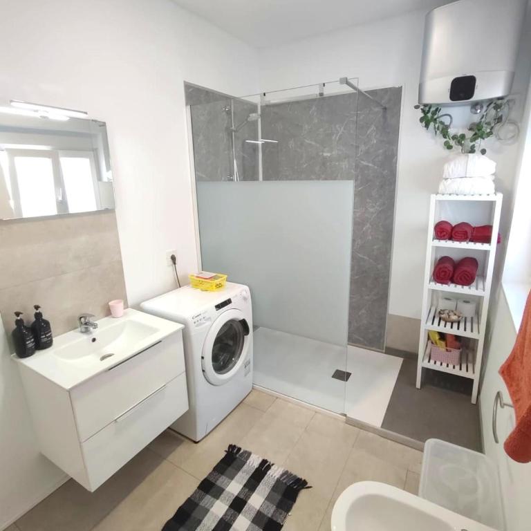 Fantastico 1 - Grossem Balkon - Gratis Parkplatz - Klimaanlage - Zentrumsnähe und Meernähe - Apartamento - 5