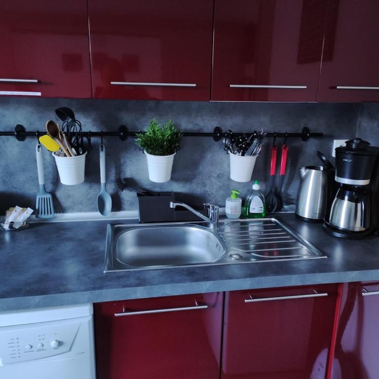 Appartement T2 Les Capucines avec balcon et wifi proche de l'hyper centre Mont Dore - Two-Bedroom Apartment - 8