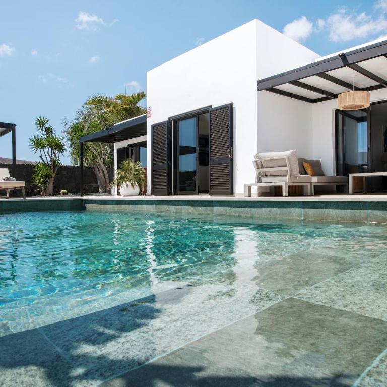 Luxurious Villa Acebo 4 bed 4 bath Private pool - Villa - 4