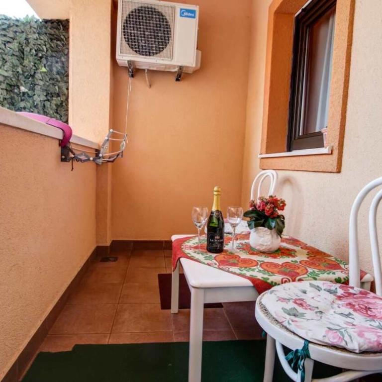 Jelena - One-Bedroom Apartment - 4