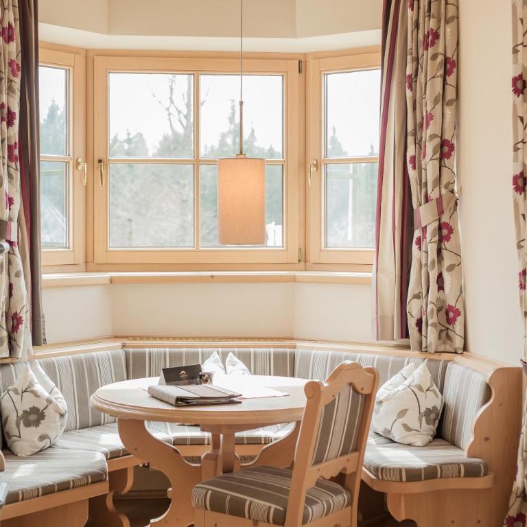 Zugspitz Resort - Standard Junior Suite mit Balkon – Nebengebäude - 1