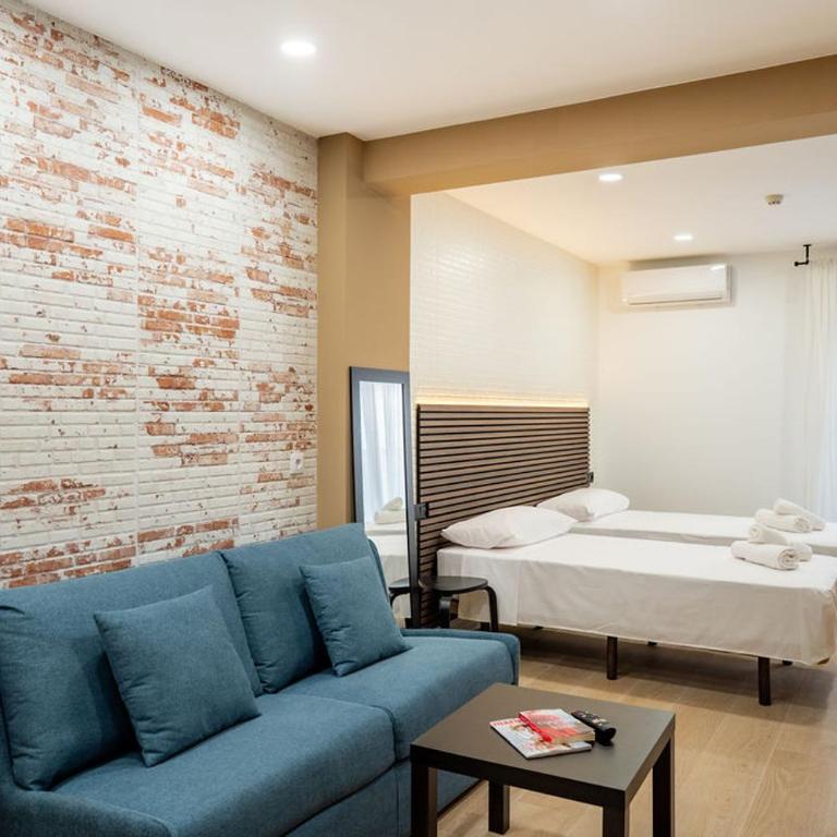 Emily Suites - Estudio con balcón - 24