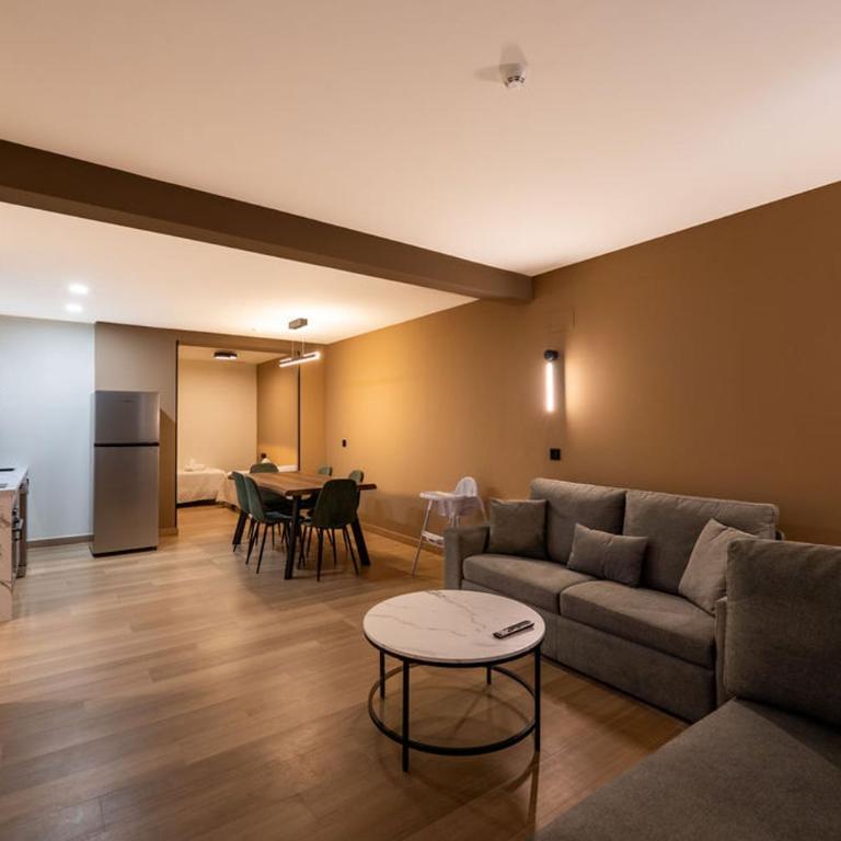 Emily Suites - Apartamento Deluxe de 2 dormitorios - 1