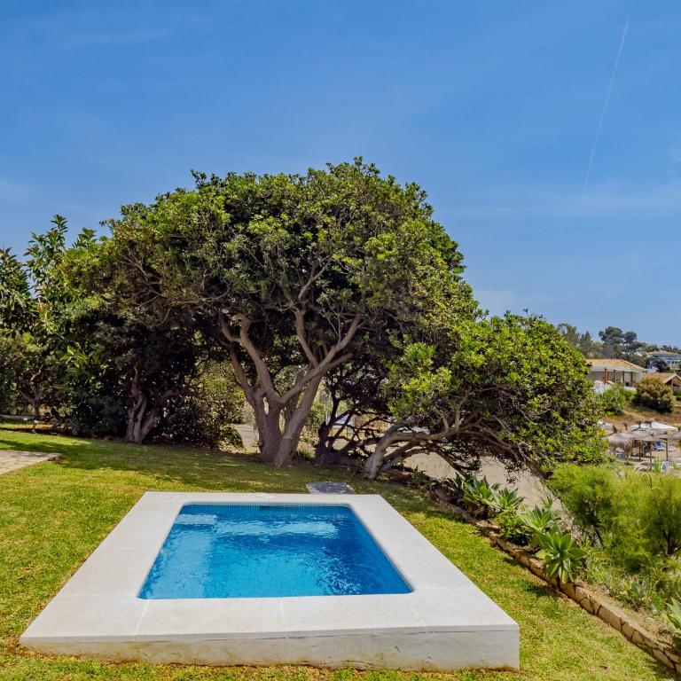 Cubo's Beachfront Villa Khayyam - Villa - 9
