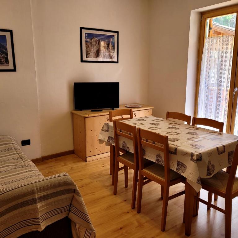 Garni B&B Mozart Nesthouse - Appartamento con 2 Camere da Letto e con Vista Montagna - 1